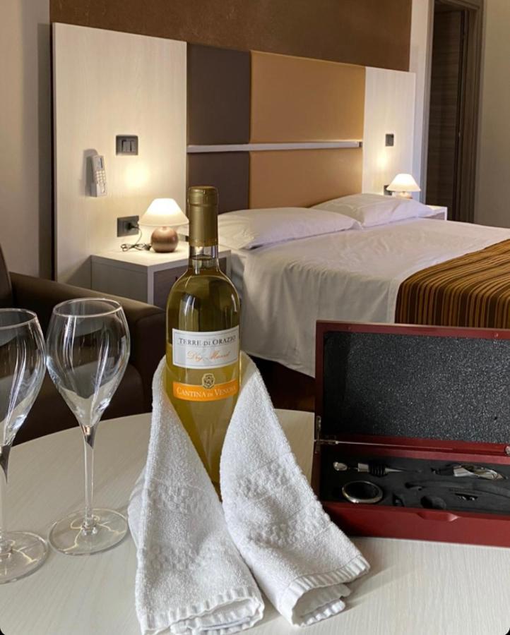 L'Antica Quercia Bed & Breakfast Potenza Luaran gambar